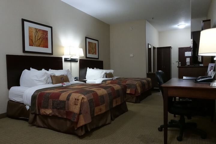 Ramada by Wyndham Weyburn