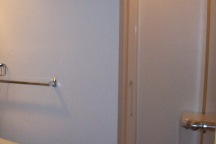 Room 13 of 34