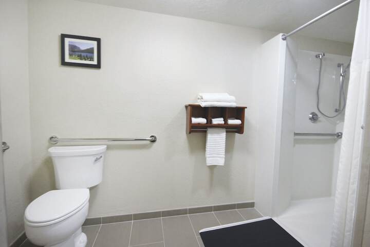 Room 15 of 65