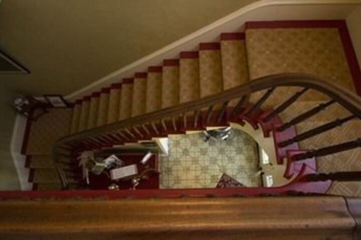 Nicki Lee Mansion