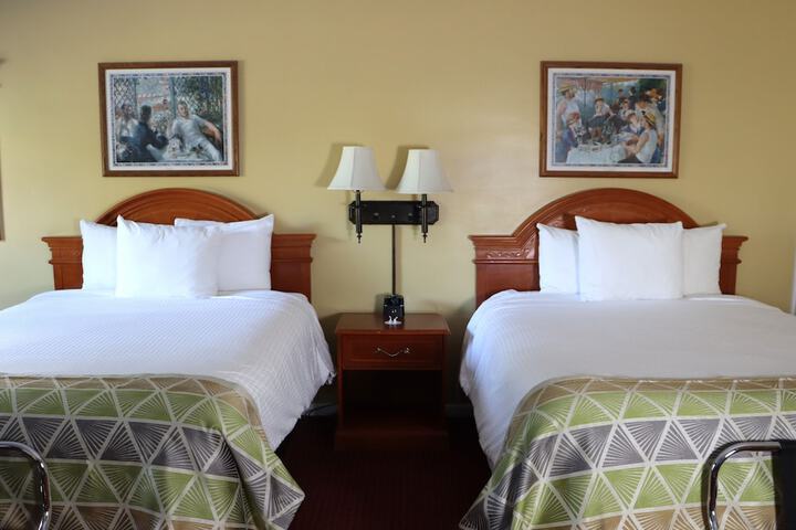 Maple Terrace Motel