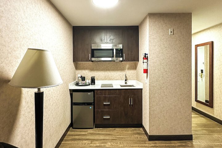 Room 11 of 62
