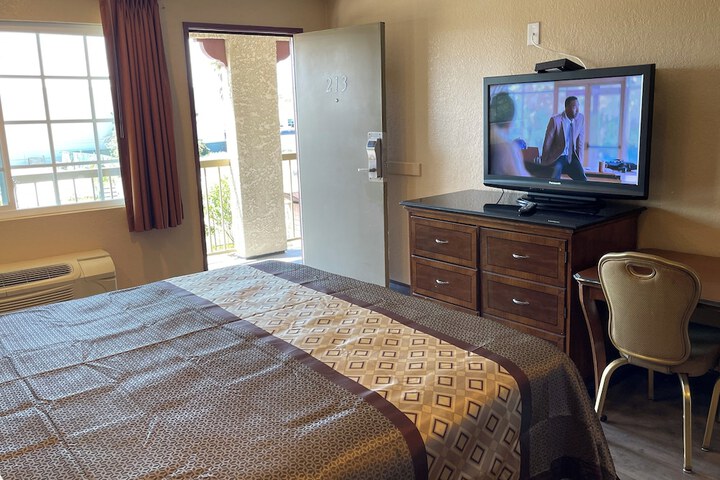 Room 21 of 23