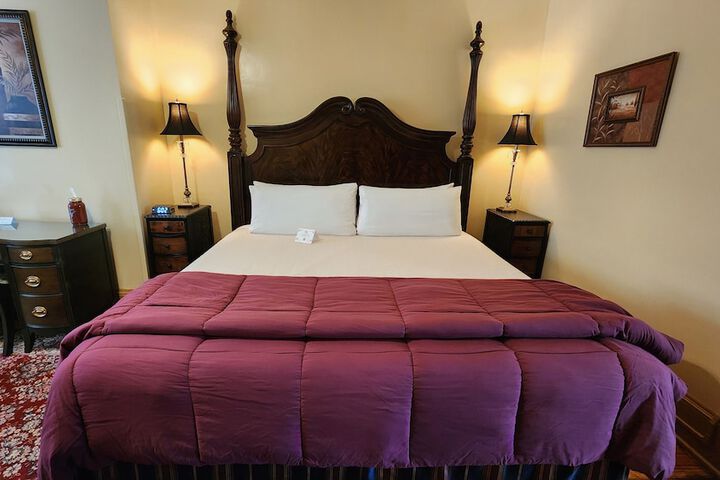 Room 48 of 78
