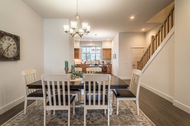 Seagate: Starboard coos Bay~premiere Property
