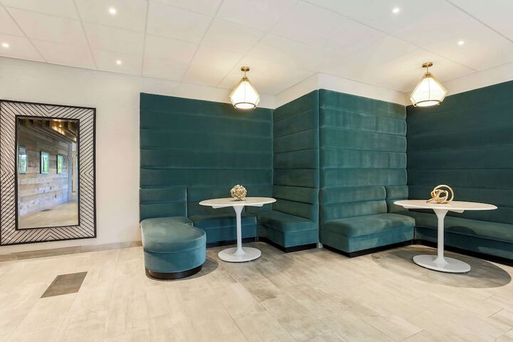 DoubleTree by Hilton Austin - University Area