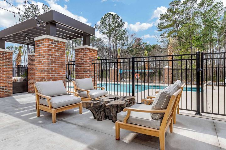 DoubleTree by Hilton Summerville Nexton