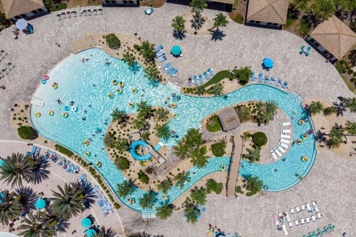 Pool 33 of 83