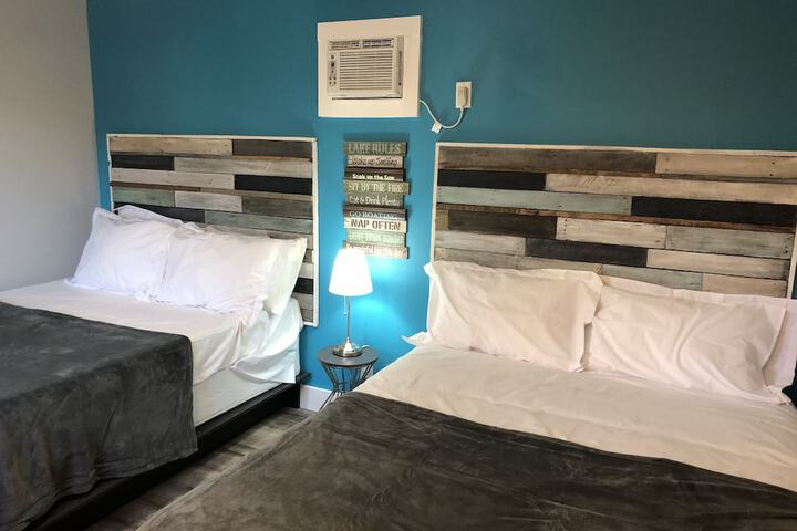 Room 79 of 118