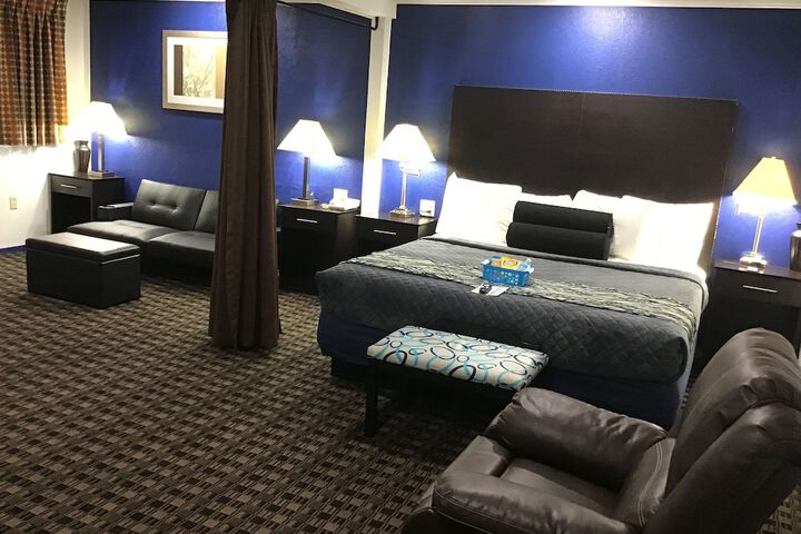Room 17 of 47