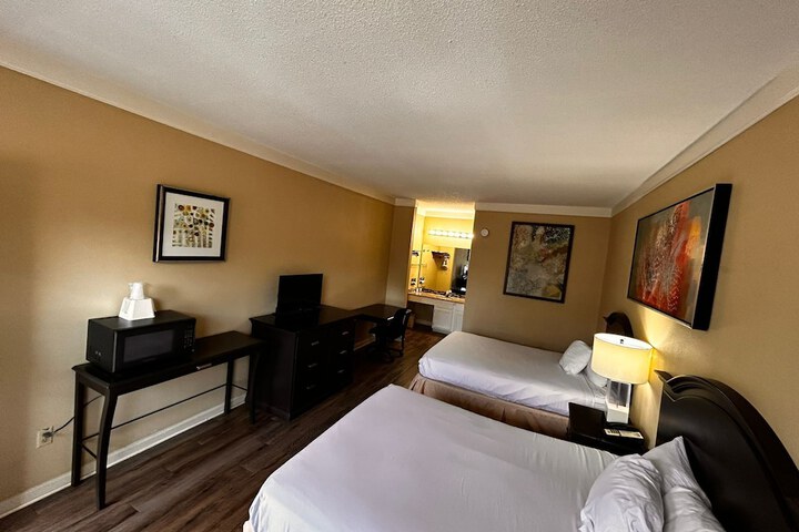 Plantation Oaks Suites & Inn Millington