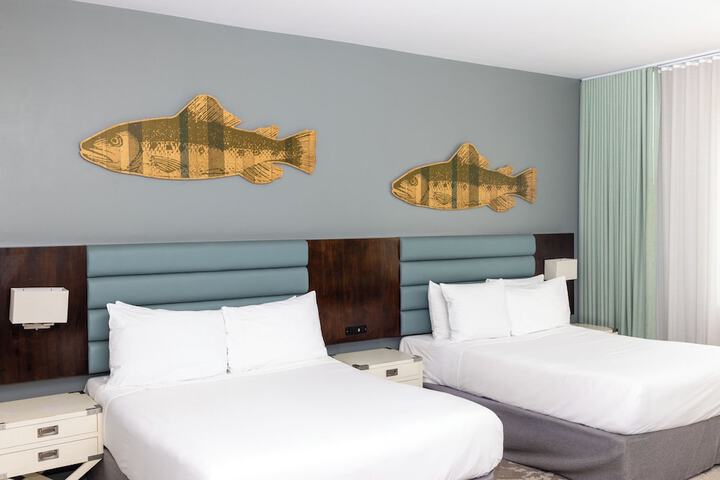 Lakehouse Resort