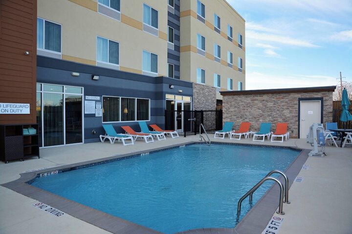 Pool 3 of 25