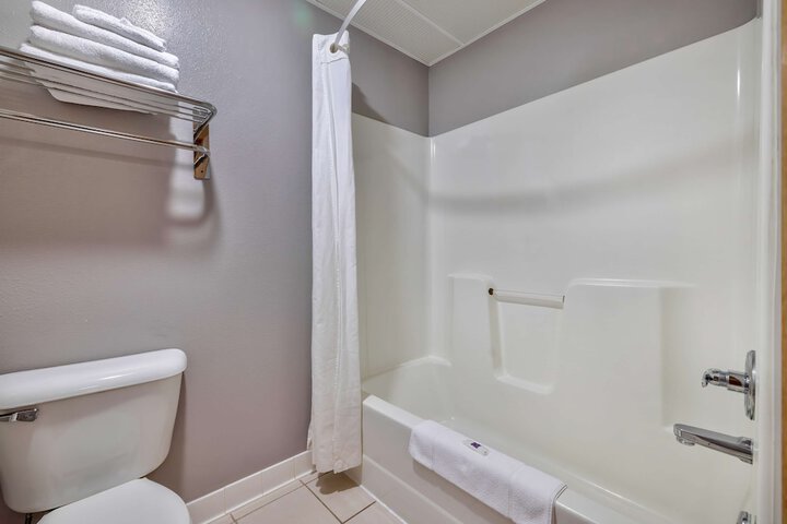 Room 15 of 29