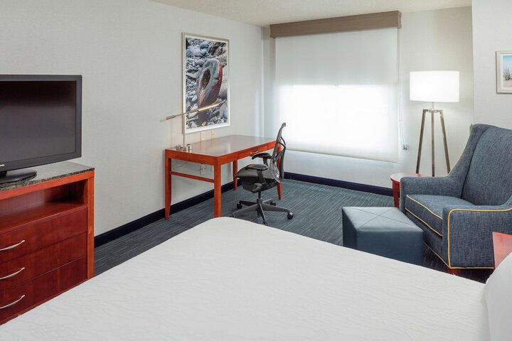 Room 19 of 36