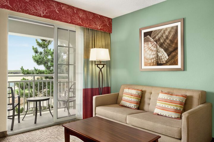 Hampton Inn & Suites Outer Banks / Corolla