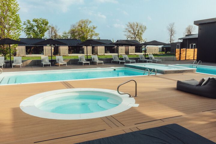 Pool 7 of 38