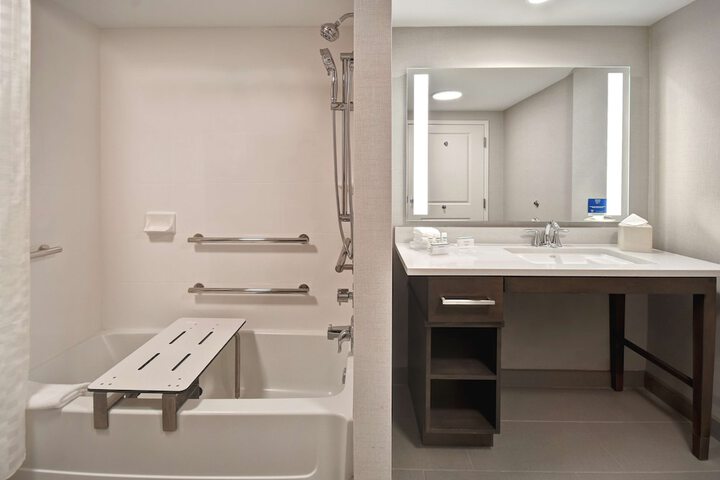 Homewood Suites by Hilton Orlando at Flamingo Crossings