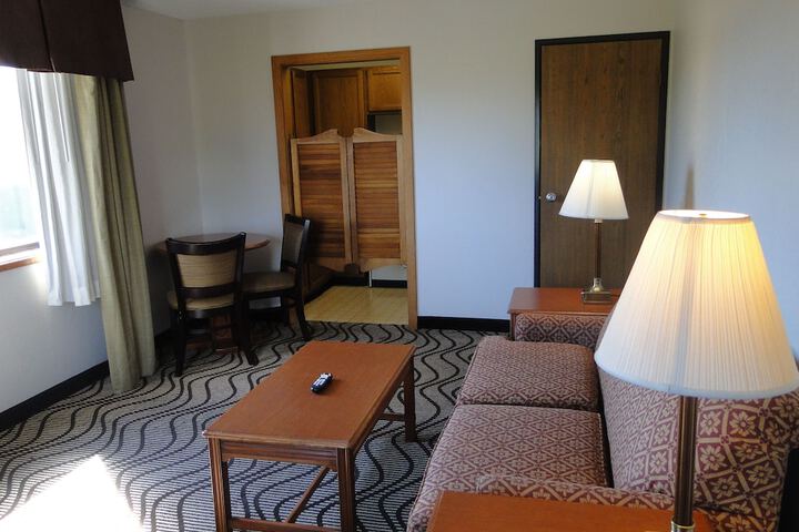 Room 29 of 38