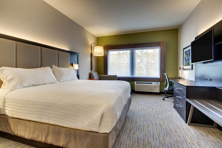 Room 22 of 53