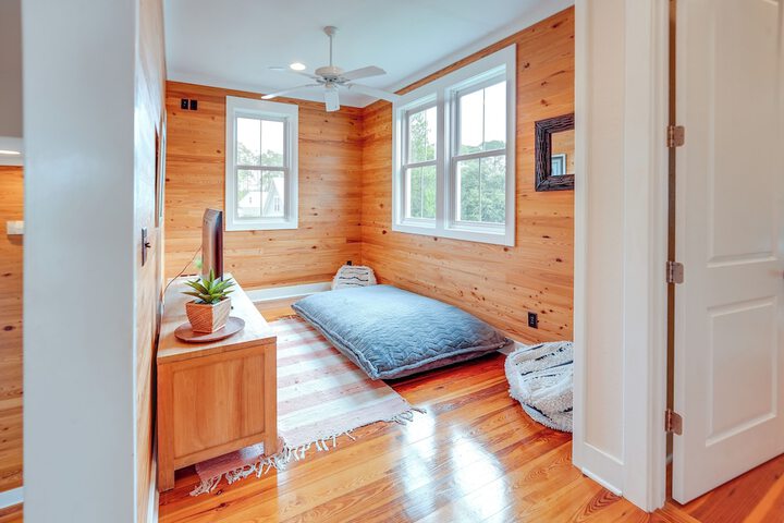 Beach & Pool Access: Peaceful St. Teresa House