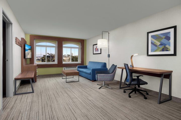 Holiday Inn Express Hotel & Suites Marina - State Beach Area by IHG