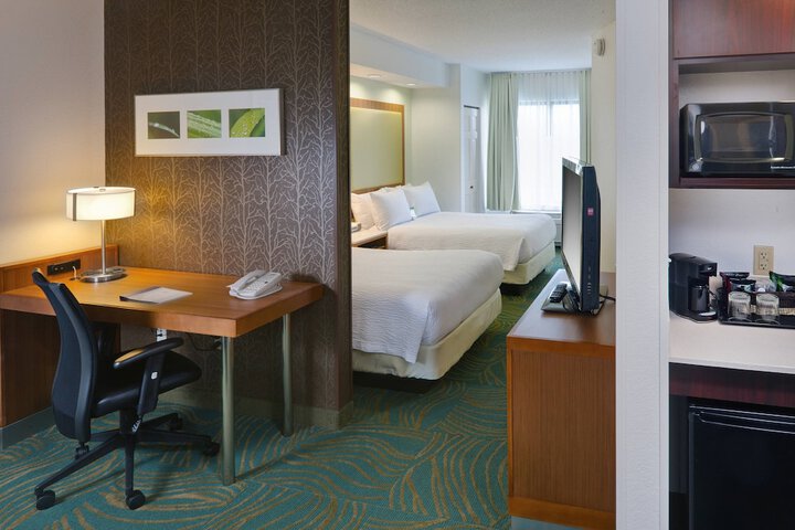 Room 14 of 28