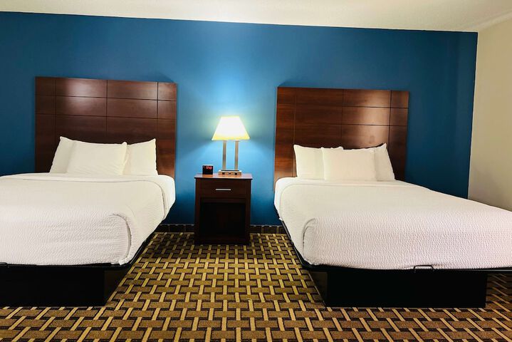 Room 27 of 38