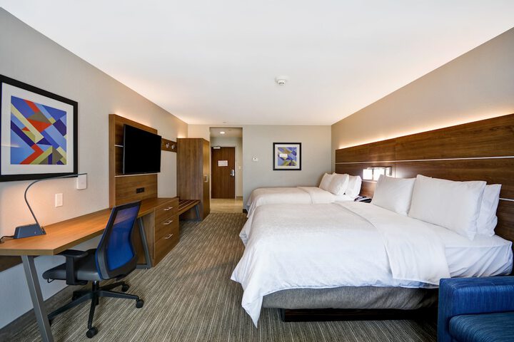 Room 30 of 49