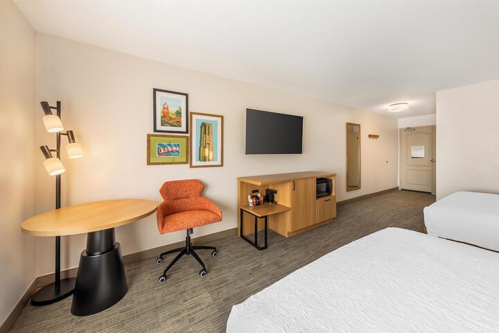 Hampton Inn & Suites Moreno Valley