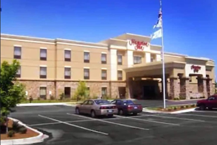 Hotel 5 of 28