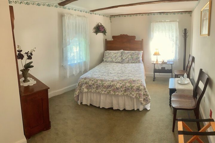 Room 27 of 125