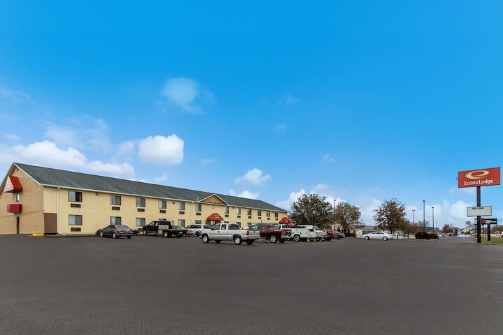 Econo Lodge Inn & Suites Yankton