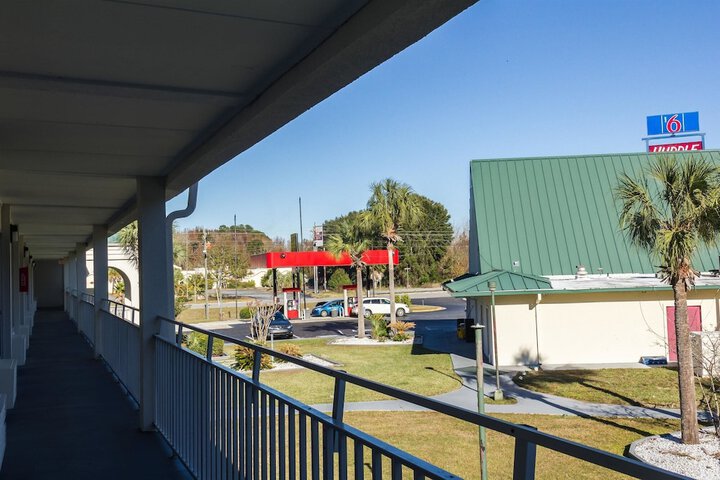 Motel 6 Townsend GA