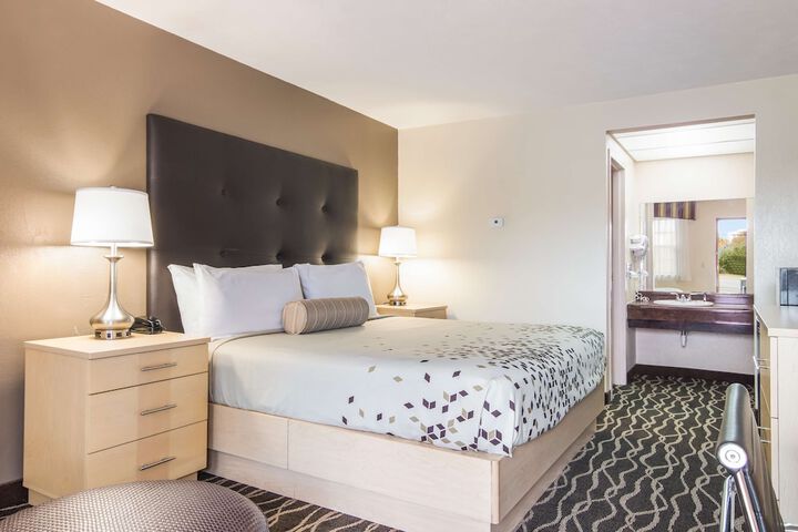 Room 11 of 21