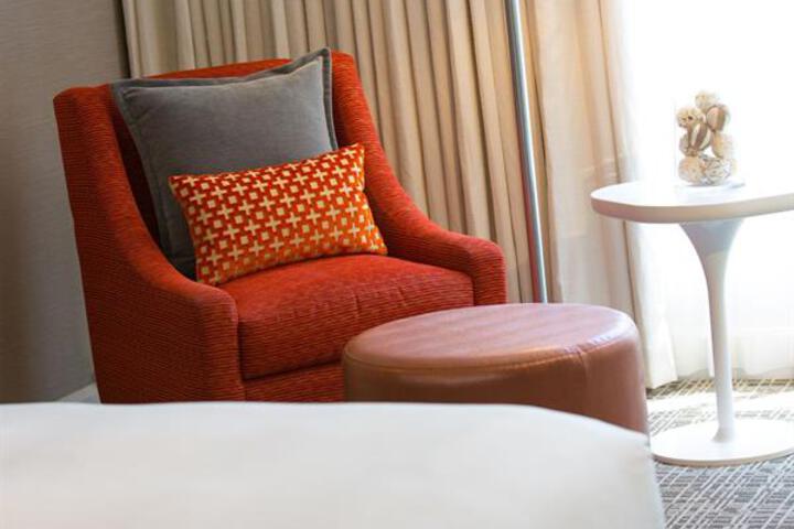 RENAISSANCE WESTCHESTER HOTEL