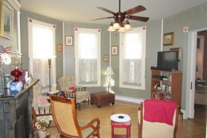 Pillow and Pantry B & B