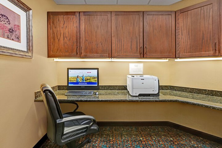 Business Center 53 of 53