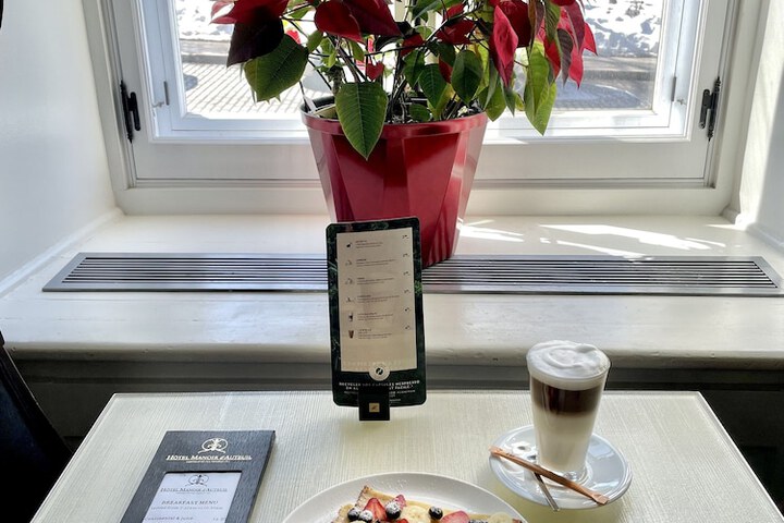 Breakfast/Coffee Service 113 of 124