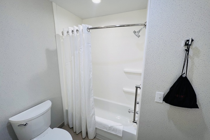 Holiday Inn Express & Suites Salinas by IHG