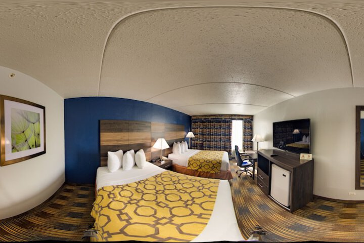 Room 8 of 22