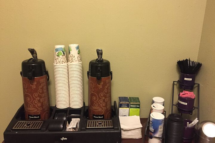 Breakfast/Coffee Service 34 of 35