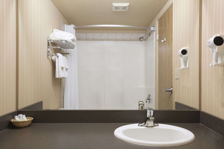 Room 18 of 31