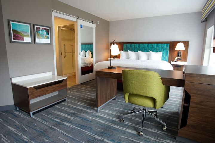 Room 19 of 37