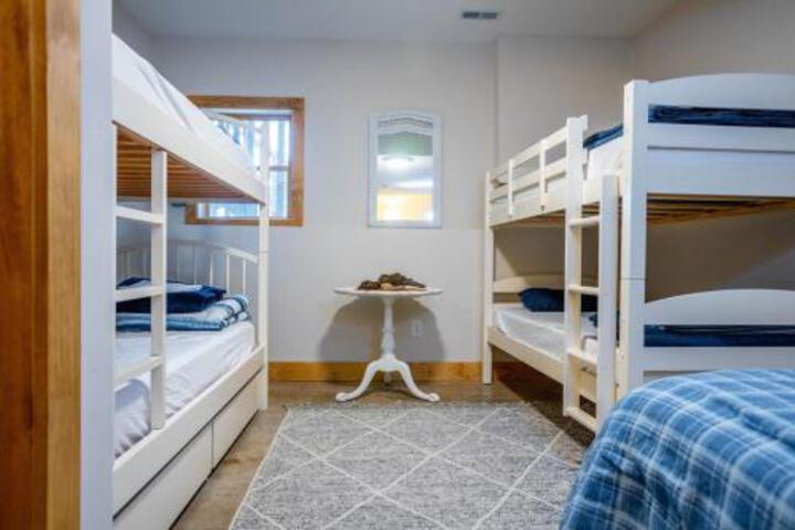 Lake Rider Cabin