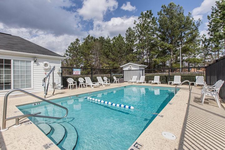 Pool 6 of 28