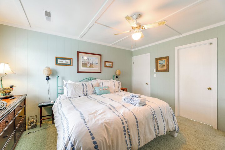 2 Mi to Beach: Gem w / Enclosed Patio in Selbyville