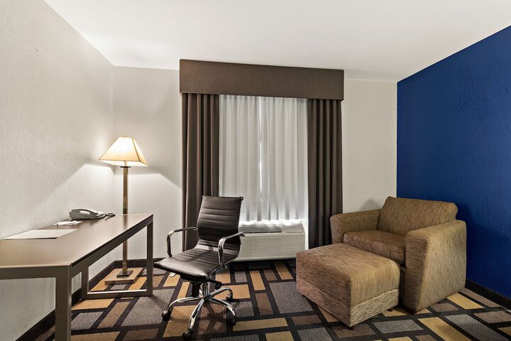 Room 16 of 31