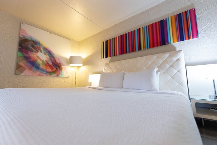 Room 28 of 52