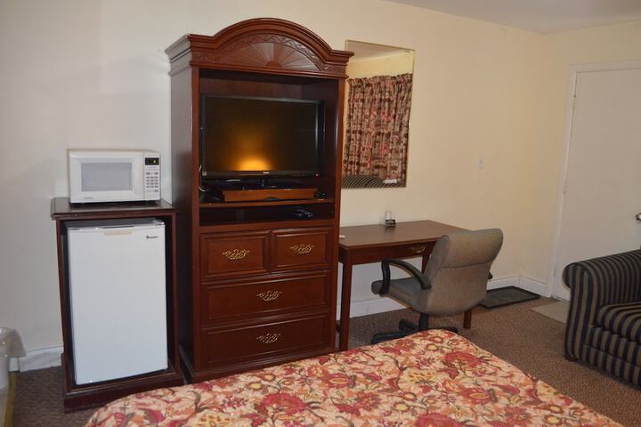 Room 7 of 24